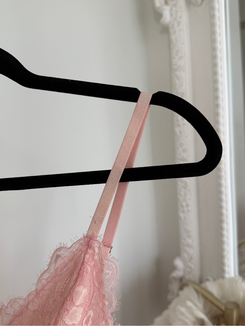 La Senza Pink Satin Slip & Lace Garter Belt - Picture 11 of 16